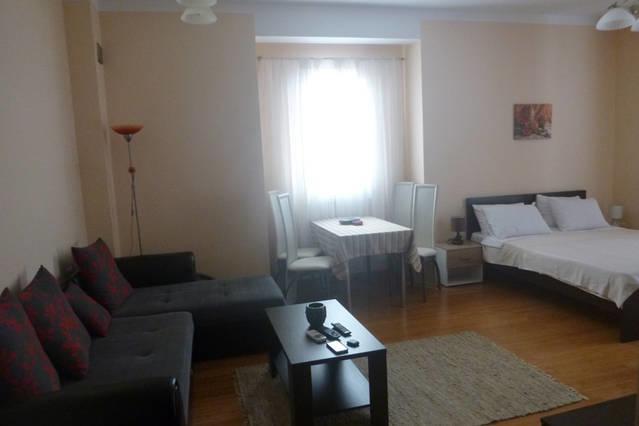 Roman Gardens Studio Apartment Risan Exterior foto